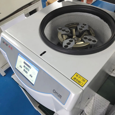 คลินิกแพทย์ LCD รายการห้องปฏิบัติการ เครื่อง centrifuge refrigerated 5000rpm