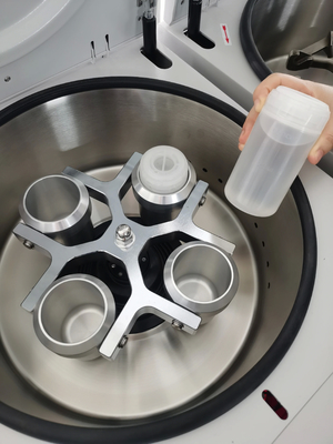 เครื่องแยกเลือดห้องปฏิบัติการ Cence เซนทริฟิวเจอร์ เซนทริฟิวเจอร์ Hematocrit LT53 กับหมุนหมุน