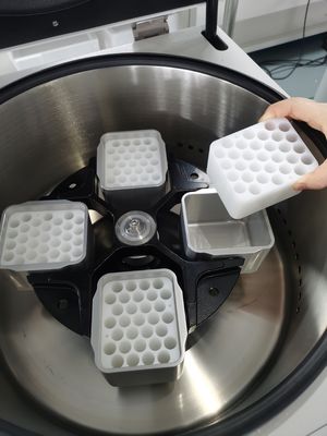 เครื่องหมุนเหวี่ยงสาร Cence CLT55 ความเร็วต่ำ 5500 รอบต่อนาที ความจุ 4x750 มล.