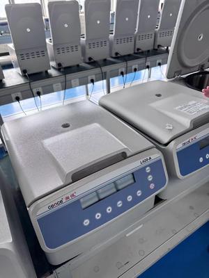 Cence L420-A เซ็นทริฟิวเจอร์ความเร็วต่ํา 12x20ml ความจุ 4200 รอบ / นาที