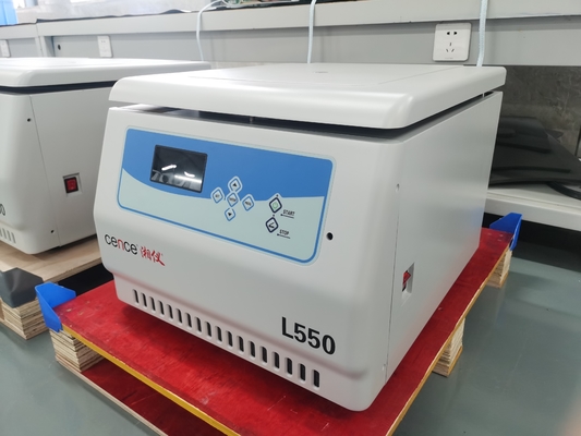 L550 เซ็นทริฟิวเจอร์ความเร็วต่ํา 5500r/min 4x500ml ความจุในการแยกเลือด